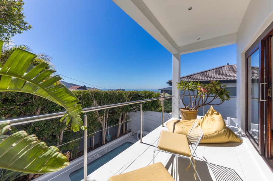 To Let 3 Bedroom Property for Rent in Vredehoek Western Cape
